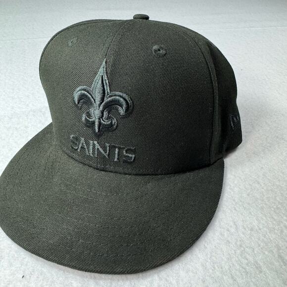 New Era New Orleans Saints 9Fifty Black on Black Adjustable Snapback Hat Cap - Picture 1 of 10